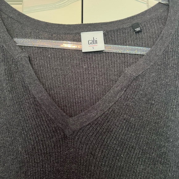 CAbi Gray V-Neck Sweater - Picture 4 of 6